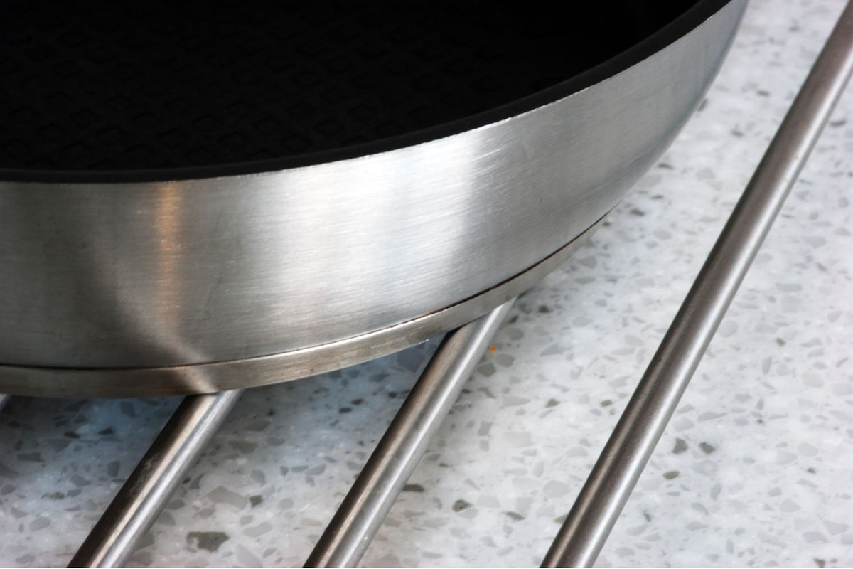 tuto culotter sa poêle en inox facilement