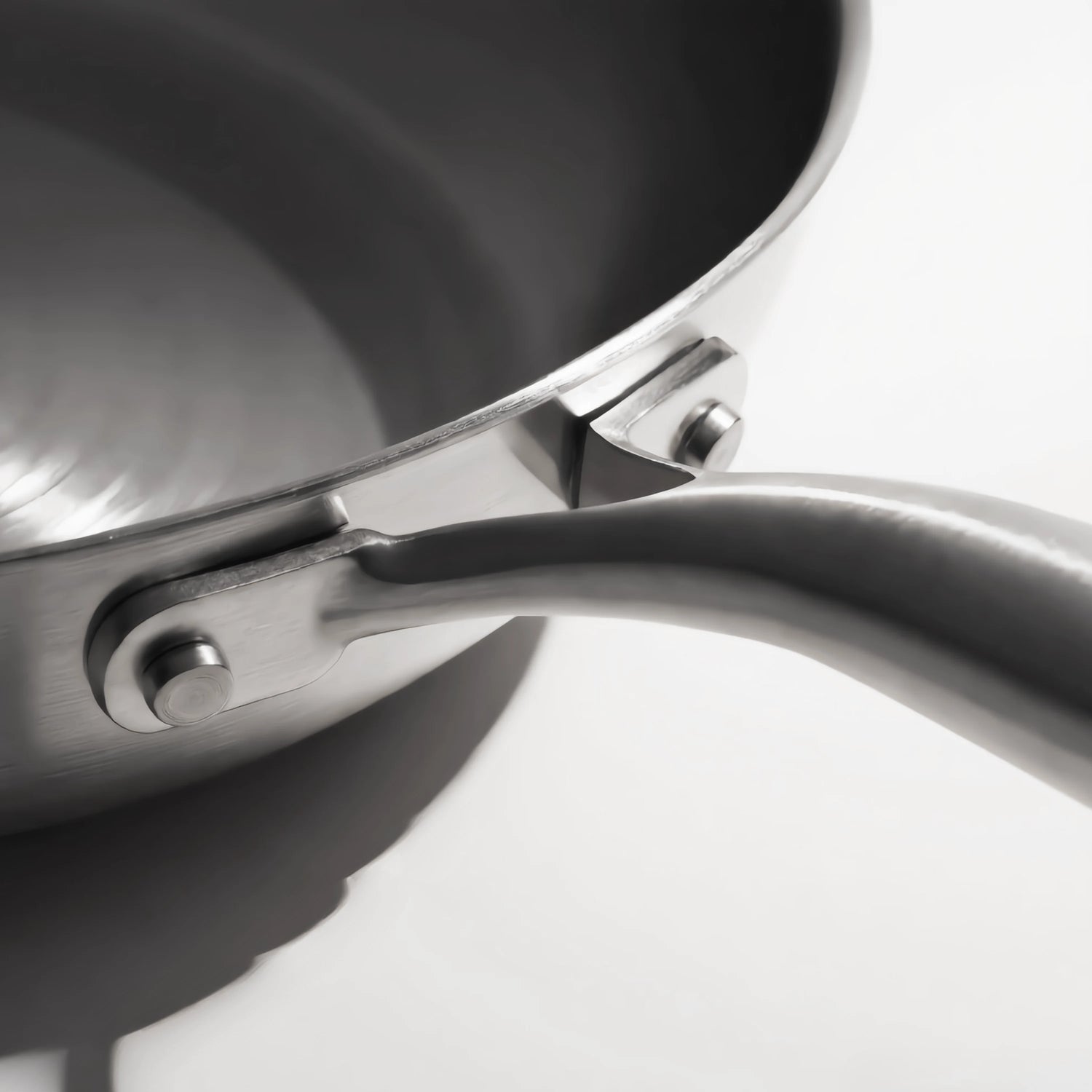 Linea – la poêle en inox incontournable – 28 cm